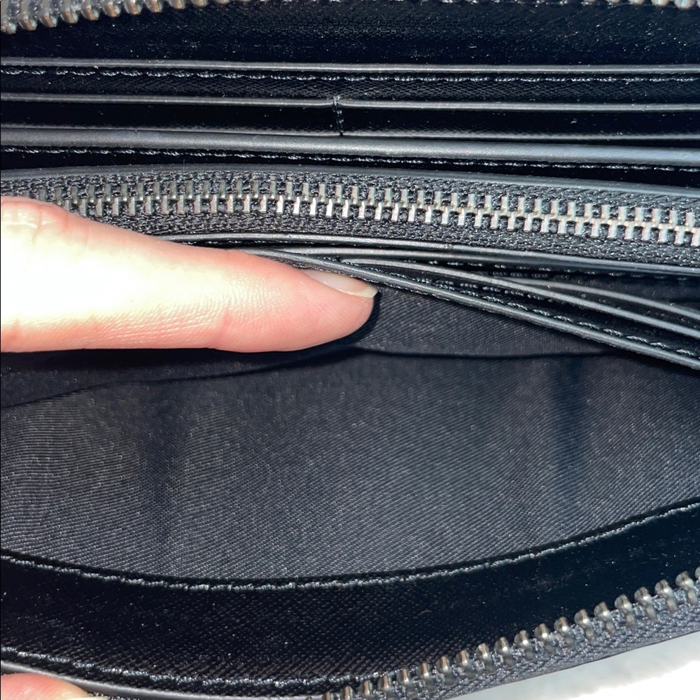 Marc Jacobs ‘The Continental’ Wallet - Picture 10 of 16